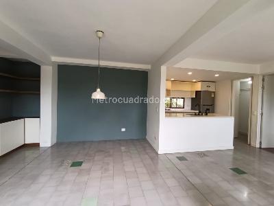 Apartamento de 1 alcoba en arriendo en Altos Del Poblado Cola Del Zorro, Medellín, 75 m² · foto 5 de 20