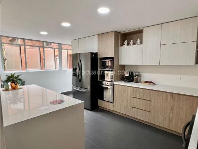 Apartamento en venta en Patio Bonito, Medellín · foto 5 de 10