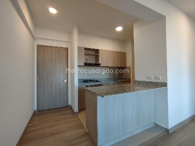 Apartamento de 2 alcobas en arriendo en El Porvenir Rio Negro, Rionegro, 65 m² · foto 2 de 14