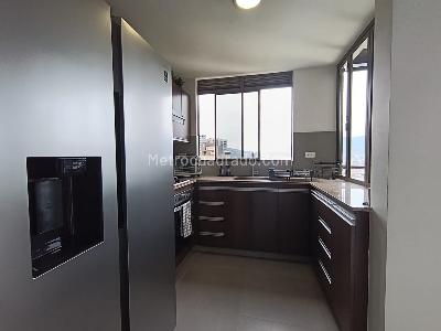 Apartamento de 2 alcobas en arriendo en Los Balsos, Medellín, 86 m² · foto 13 de 18