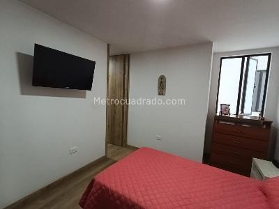Apartamento de 2 alcobas en arriendo en Conquistadores, Medellín, 85 m² · foto 4 de 20