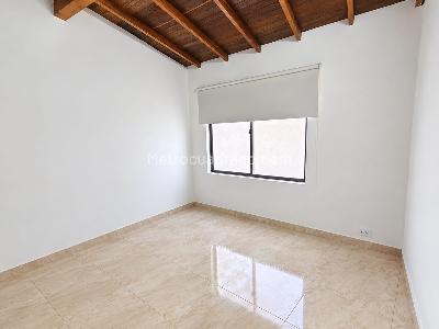 Apartamento de 3 alcobas en arriendo en Laureles Medellin, Medellín, 85 m² · foto 10 de 12