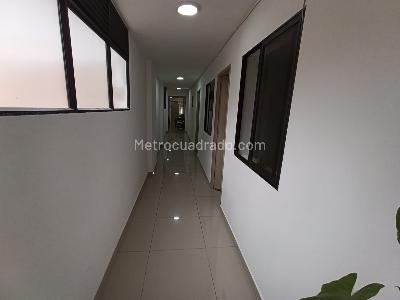 Casa de 4 alcobas en arriendo en San Joaquin Laureles, Medellín, 110 m² · foto 3 de 15