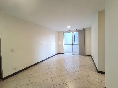 Apartamento de 2 alcobas en arriendo en Ciudad Del Rio, Medellín, 67 m² · foto 8 de 17