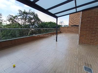 Apartamento de 3 alcobas en arriendo en Loma De Las Brujas, Envigado, 160 m² · foto 1 de 15