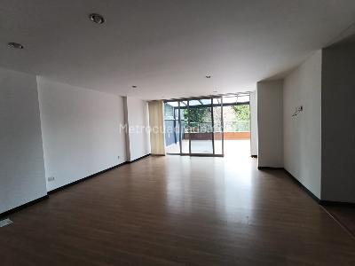 Apartamento de 3 alcobas en arriendo en Loma De Las Brujas, Envigado, 160 m² · foto 7 de 15