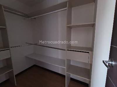 Apartamento de 3 alcobas en arriendo en Loma De Las Brujas, Envigado, 160 m² · foto 14 de 15