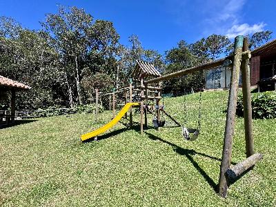 Casa de 5 alcobas en arriendo en Loma Del Escobero Envigado, Envigado · foto 17 de 20