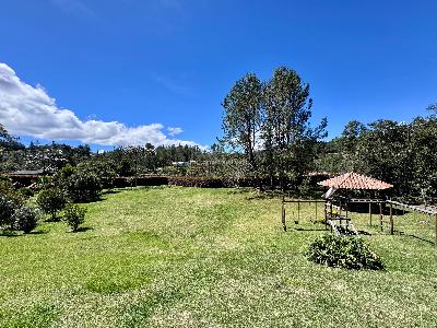 Casa de 5 alcobas en arriendo en Loma Del Escobero Envigado, Envigado · foto 19 de 20