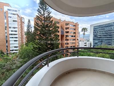 Apartamento de 4 alcobas en arriendo en Milla De Oro, Medellín, 223 m² · foto 3 de 20