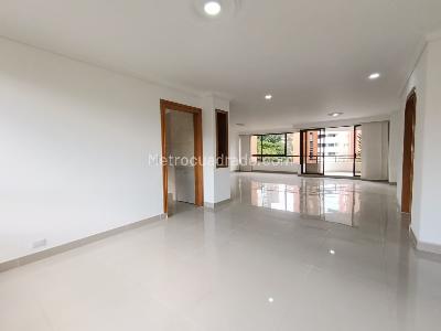 Apartamento de 4 alcobas en arriendo en Milla De Oro, Medellín, 223 m² · foto 4 de 20