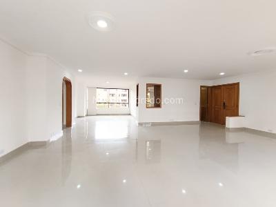 Apartamento de 4 alcobas en arriendo en Milla De Oro, Medellín, 223 m² · foto 14 de 20