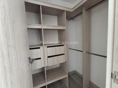 Apartamento en venta en Loma Del Escobero, Envigado · foto 10 de 15