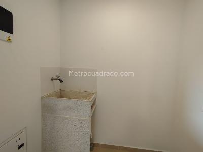 Apartamento de 2 alcobas en arriendo en Barro Blanco Rio Negro, Rionegro, 76 m² · foto 4 de 16