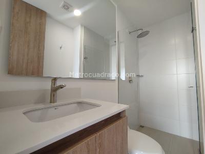 Apartamento de 2 alcobas en arriendo en El Porvenir Rio Negro, Rionegro, 74 m² · foto 15 de 16