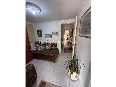 Casa de 3 alcobas en venta en Belen, Medellín, 242 m² · foto 9 de 12