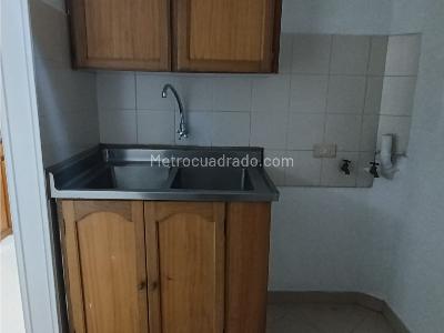 Apartamento de 3 alcobas en venta en Parque Principal, Sabaneta, 84 m² · foto 4 de 17