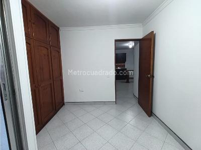 Apartamento de 3 alcobas en venta en Parque Principal, Sabaneta, 84 m² · foto 8 de 17
