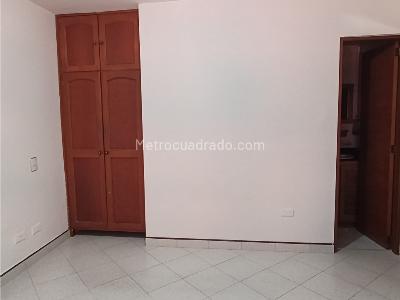 Apartamento de 3 alcobas en venta en Parque Principal, Sabaneta, 84 m² · foto 12 de 17