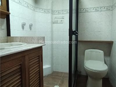 Apartamento de 3 alcobas en venta en Parque Principal, Sabaneta, 84 m² · foto 14 de 17