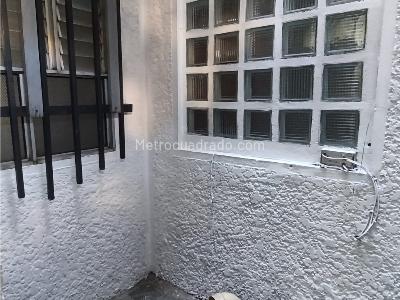 Apartamento de 3 alcobas en venta en Parque Principal, Sabaneta, 84 m² · foto 16 de 17