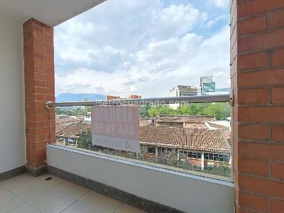 Apartamento de 3 alcobas en arriendo en La Aguacatala, Medellín, 80 m² · foto 12 de 18
