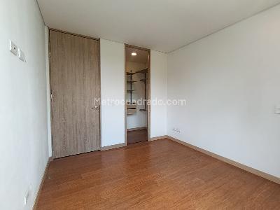 Apartamento de 2 alcobas en arriendo en La Frontera, Medellín, 68 m² · foto 10 de 12