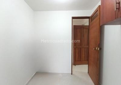 Casa de 3 alcobas en arriendo en La Palma, Medellín, 257 m² · foto 15 de 20