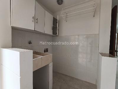Casa de 3 alcobas en arriendo en La Palma, Medellín, 257 m² · foto 19 de 20