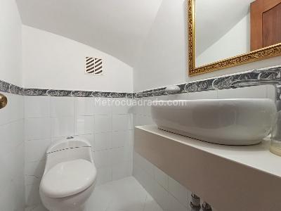 Casa de 3 alcobas en arriendo en La Palma, Medellín, 257 m² · foto 20 de 20
