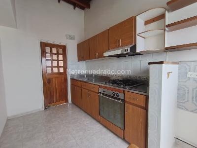 Apartamento de 3 alcobas en arriendo en La Almeria, Medellín, 84 m² · foto 1 de 17
