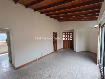 Apartamento de 3 alcobas en arriendo en La Almeria, Medellín, 84 m² · foto 4 de 17