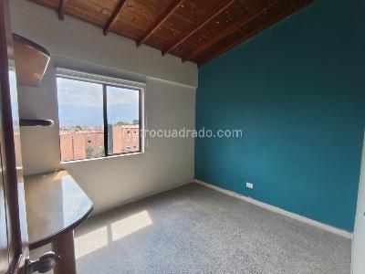 Apartamento de 3 alcobas en arriendo en La Almeria, Medellín, 84 m² · foto 6 de 17