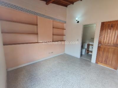 Apartamento de 3 alcobas en arriendo en La Almeria, Medellín, 84 m² · foto 10 de 17