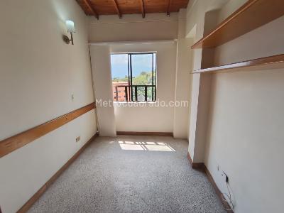 Apartamento de 3 alcobas en arriendo en La Almeria, Medellín, 84 m² · foto 12 de 17