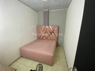 Casa de 5 alcobas en venta en Prado, Medellín, 209 m² · foto 11 de 14