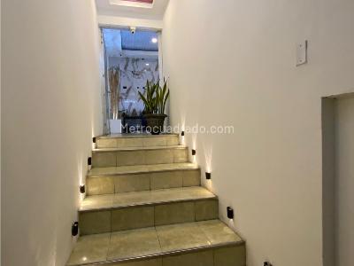 Casa de 5 alcobas en venta en Prado, Medellín, 209 m² · foto 3 de 14