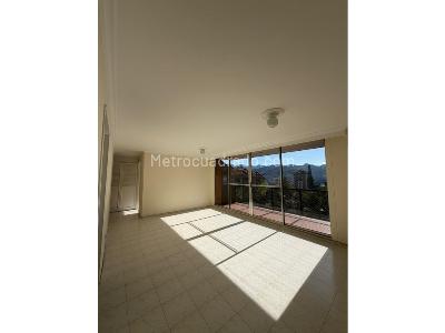 Apartamento de 3 alcobas en venta en Alejandria, Medellín, 100 m² · foto 2 de 13