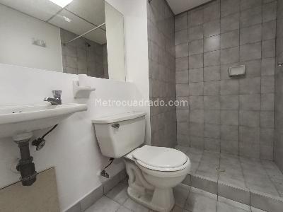 Apartamento de 3 alcobas en arriendo en La Florida El Poblado, Medellín, 151 m² · foto 8 de 16