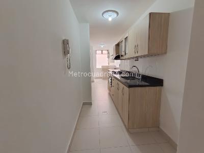 Apartamento de 4 alcobas en arriendo en Laureles Medellin, Medellín, 120 m² · foto 3 de 19