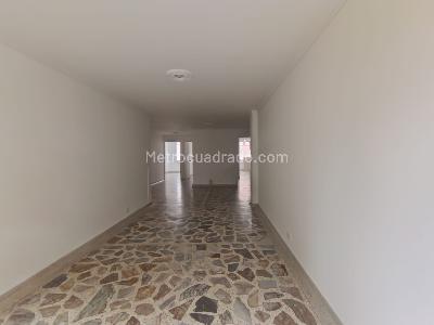 Apartamento de 4 alcobas en arriendo en Laureles Medellin, Medellín, 120 m² · foto 4 de 19