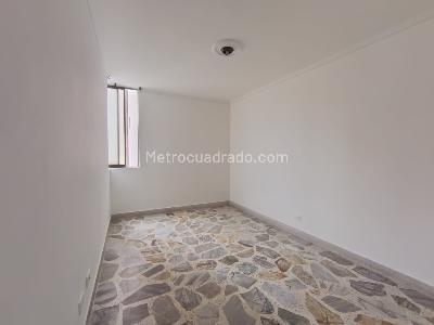Apartamento de 4 alcobas en arriendo en Laureles Medellin, Medellín, 120 m² · foto 11 de 19