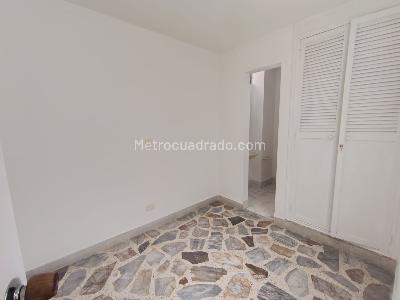 Apartamento de 4 alcobas en arriendo en Laureles Medellin, Medellín, 120 m² · foto 14 de 19