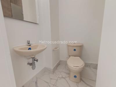 Apartamento de 4 alcobas en arriendo en Laureles Medellin, Medellín, 120 m² · foto 17 de 19