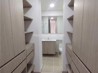 Apartamento de 3 alcobas en venta en Camino Verde, Envigado, 85 m² · foto 9 de 14
