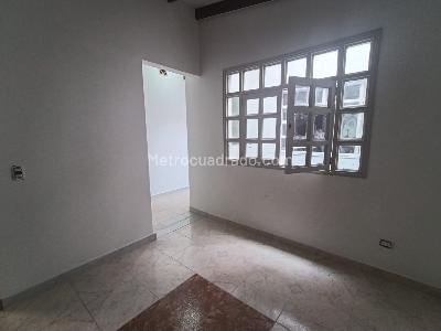 Apartamento de 2 alcobas en arriendo en Rosales, Medellín, 60 m² · foto 4 de 20
