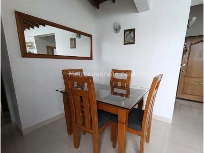 Apartamento de 3 alcobas en venta en Calasanz Parte Baja, Medellín, 76 m² · foto 3 de 12