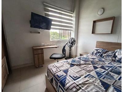Apartamento de 3 alcobas en venta en Calasanz Parte Baja, Medellín, 76 m² · foto 5 de 12