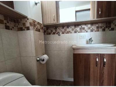 Apartamento de 3 alcobas en venta en Calasanz Parte Baja, Medellín, 76 m² · foto 11 de 12