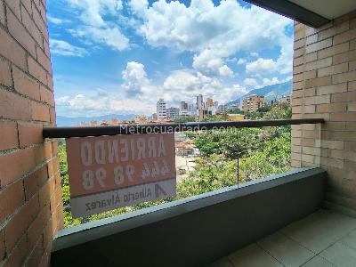 Apartamento de 3 alcobas en arriendo en San Lucas, Medellín, 81 m² · foto 2 de 13